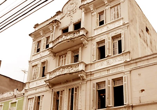 Fachada do edifício histórico (Edição: CCOM Funarte)
