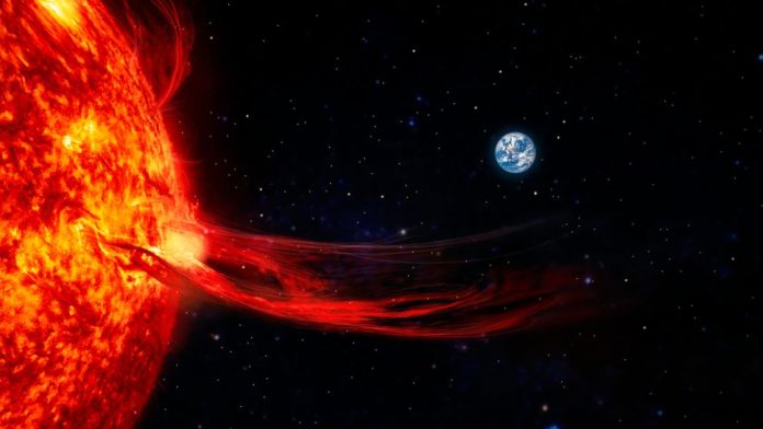 Mancha solar massiva e oculta gera um enorme erupção de classe X. A Terra pode em breve estar na linha de fogo