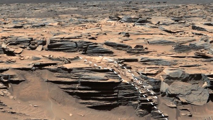 Cratera de Marte está ‘cheia’ de pedras preciosas de opala, sugerindo água generalizada e a possibilidade de vida microbiana