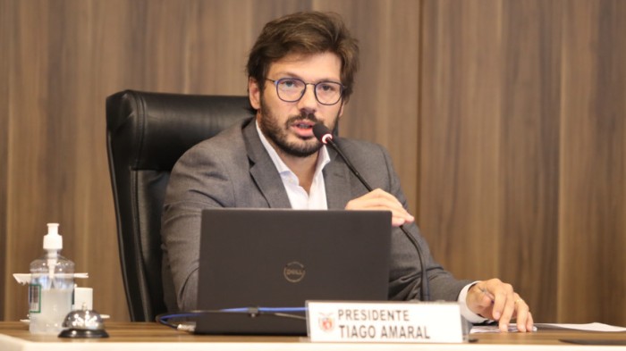 Para o deputado estadual Tiago Amaral (PSD), presidente da CCJ, essa questão do IPVA é um exemplo de algo que precisa ser corrigido pelo Legislativo: “Nós, deputados, temos a missão de melhorar e atualizar as leis que estão em vigor e que têm efeitos prej