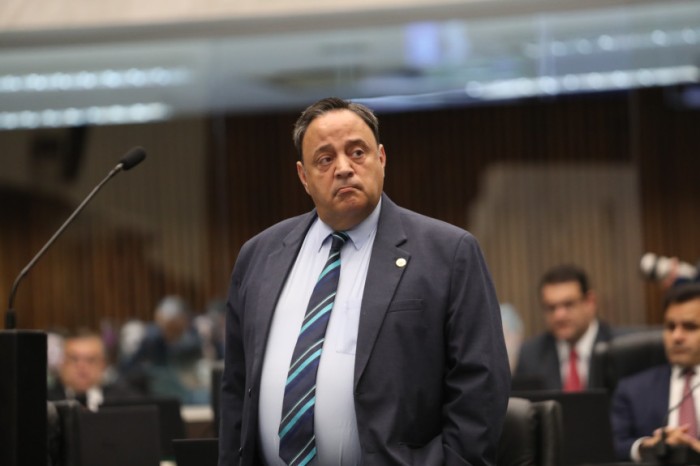 “Todos nós sabemos da importância da presença do pai para o desenvolvimento dos filhos. Mas, infelizmente, a situação de crianças registradas sem identificação da paternidade é uma realidade. Estamos falando de quase 7 mil casos por ano no Paraná