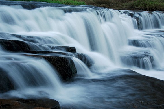 Cachoeira do Arroio do Ingrato - Tibagi (PR) - Foto: Zig Koch / Banco de Imagens ANA