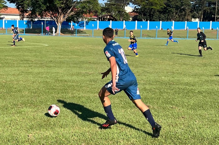 Treino histórico, primeiro do skate em Jogos, reúne atletas do