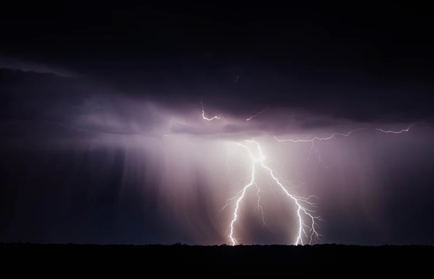 Inmet emite alerta de tempestade para todos os municípios do Paraná nesta quarta-feira