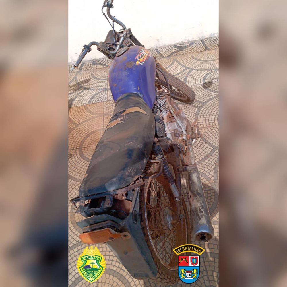 Em Mato Rico, polícia recupera moto que foi furtada em 2001
