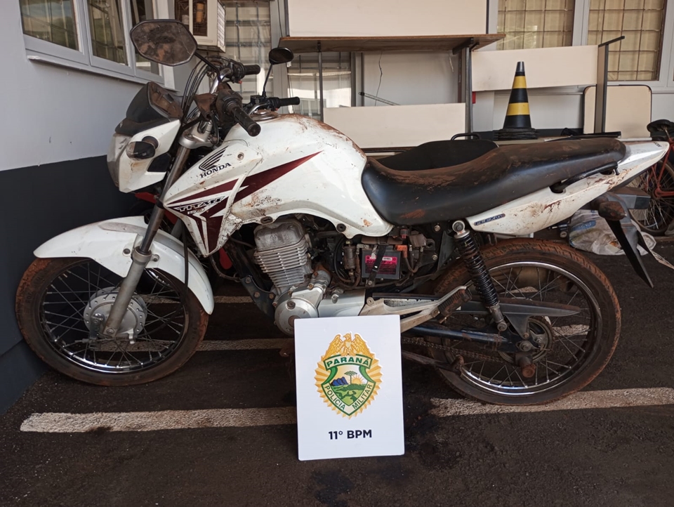 Pescadores encontram moto furtada em lago de Campo Mourão
