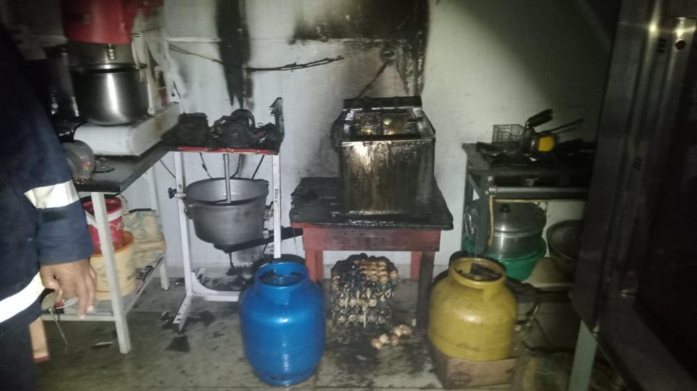 Incêndio causa muitos danos em Panificadora de Roncador