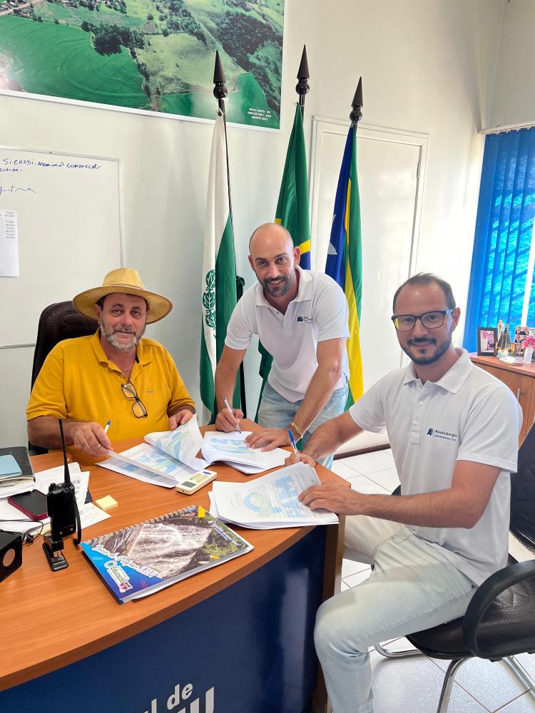 Prefeitura inicia as obras da Capela Mortuária e Meu Campinho no Distrito de Santo Rei