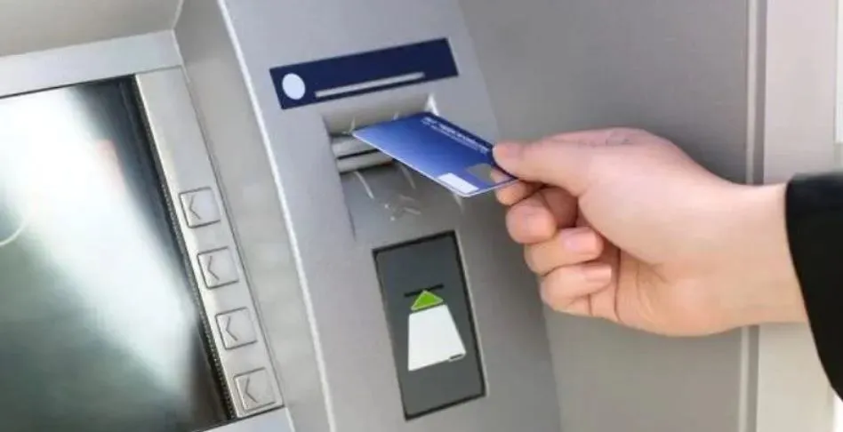 Golpe do cartão preso em caixa eletrônico faz vítimas em Campo Mourão e Engenheiro Beltrão