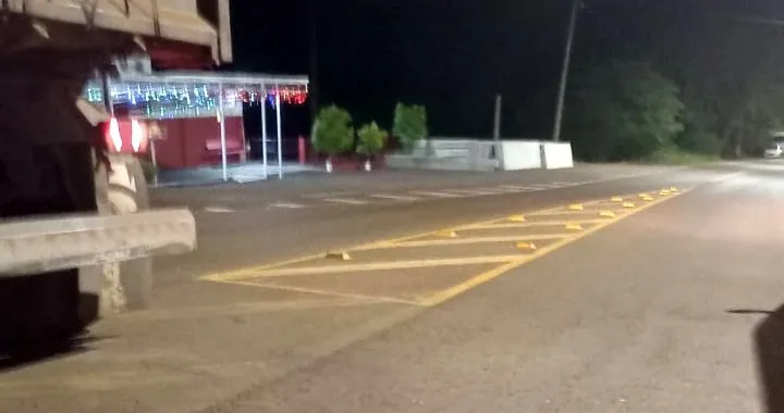 Motociclista fica ferido após acidente com carreta em Roncador