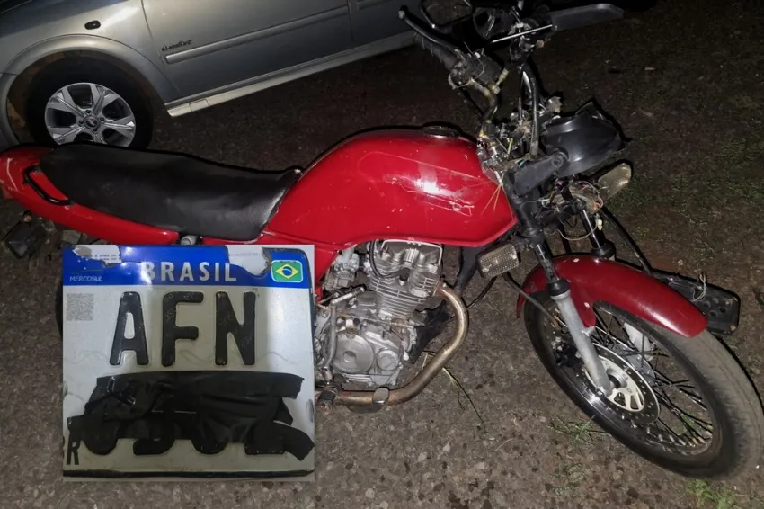 Em Campina da Lagoa; Após fuga, motociclista cai fica ferido e acaba detido 