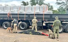 Operação conjunta apreende 113 kg de pasta base e cocaína