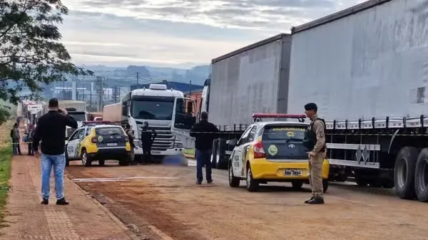 Em Ponta Grossa; Dois irmãos são mortos a facadas durante briga entre caminhoneiros